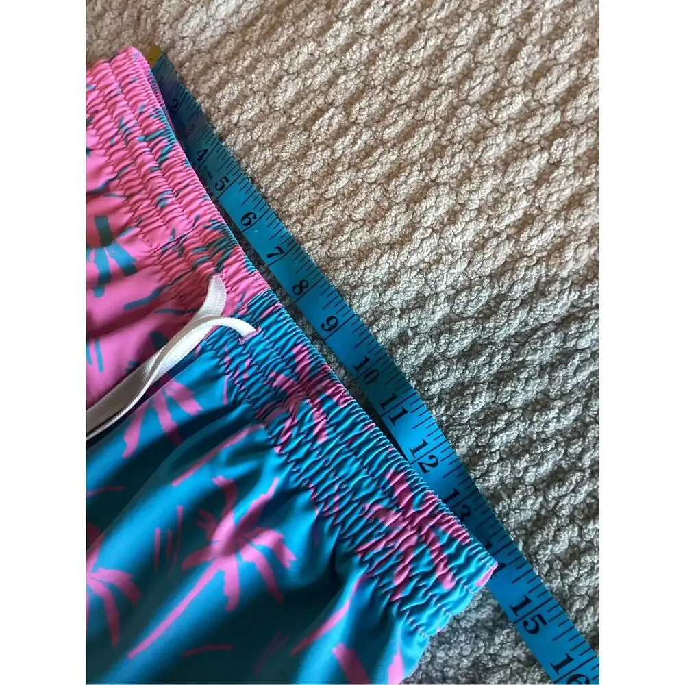 Chubbies Men's the prince of pints Quick Dry Swim Trunks, size M pink and blue